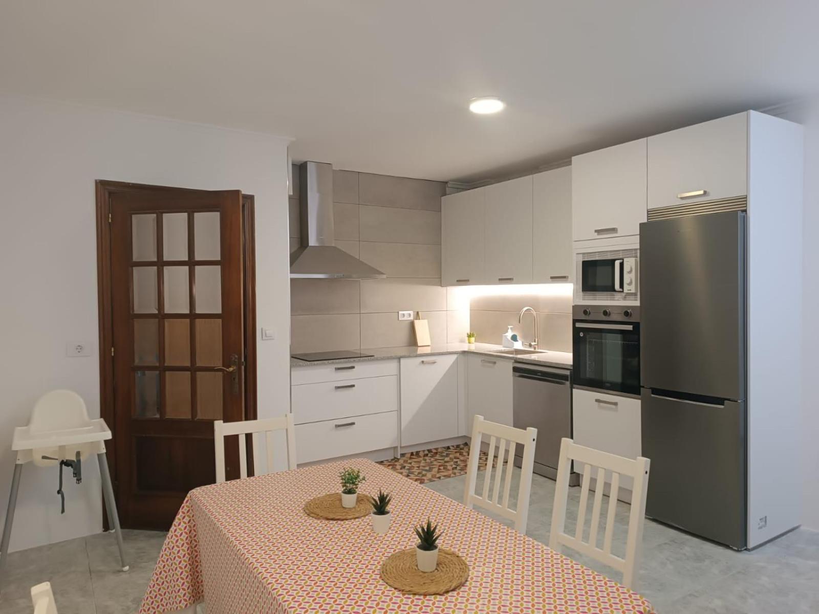 Vivienda En El Casco Historico De Baiona Villa Luaran gambar